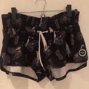 Roxy Board Shorts Black/White Size Small